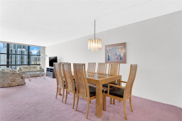 1000 Parkview Dr 822, Hallandale Beach, FL 33009