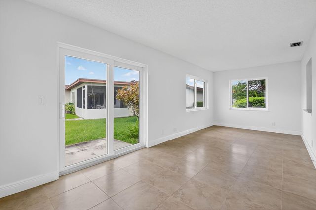 6096 Dusenburg Road, Delray Beach, FL 33484