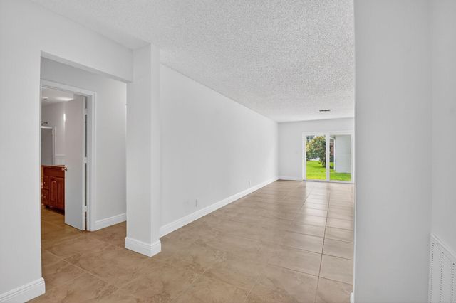6096 Dusenburg Road, Delray Beach, FL 33484