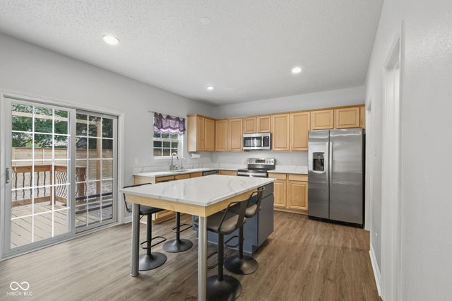5719 Apple Branch Court, Indianapolis, IN 46237