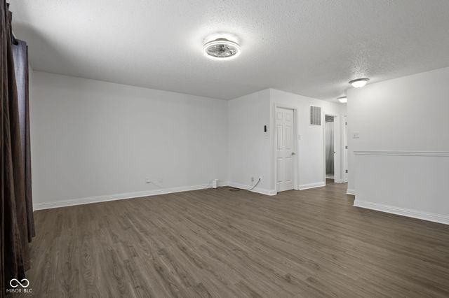 5719 Apple Branch Court, Indianapolis, IN 46237