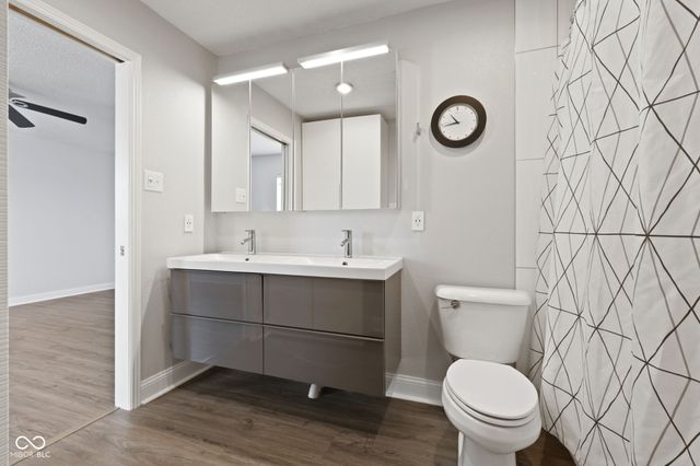 5719 Apple Branch Court, Indianapolis, IN 46237