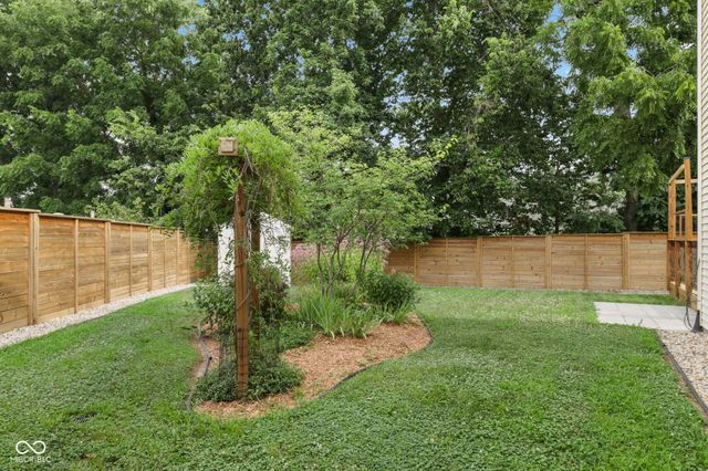 5719 Apple Branch Court, Indianapolis, IN 46237
