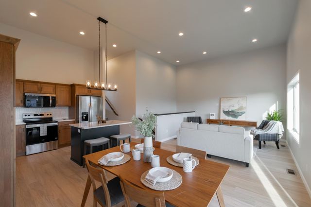 6208 86th Avenue S, Horace, ND 58047