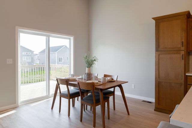 6208 86th Avenue S, Horace, ND 58047