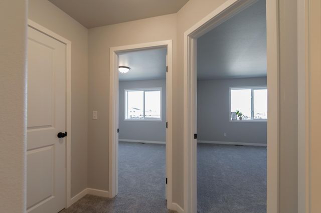 6208 86th Avenue S, Horace, ND 58047