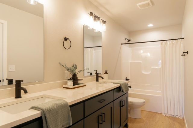 6208 86th Avenue S, Horace, ND 58047