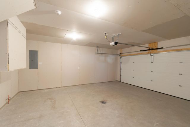 6208 86th Avenue S, Horace, ND 58047