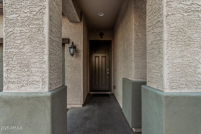 10877 W MARSHALL Avenue, Phoenix, AZ 85037