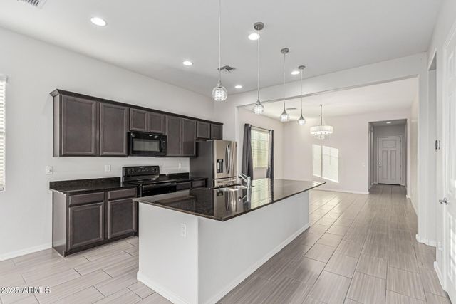 10877 W MARSHALL Avenue, Phoenix, AZ 85037