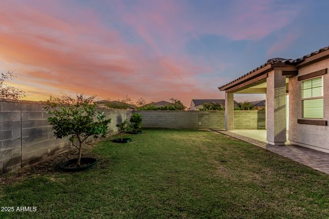 10877 W MARSHALL Avenue, Phoenix, AZ 85037