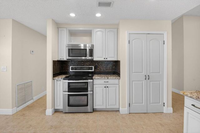 21911 Satinwood Drive, Boca Raton, FL 33428