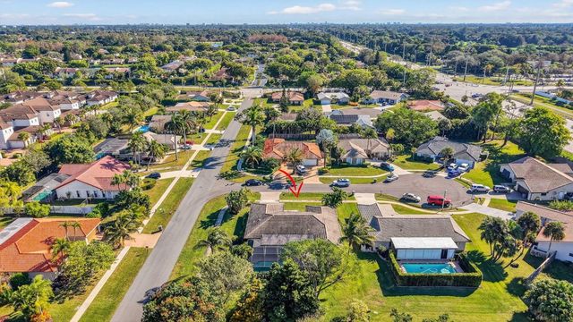 21911 Satinwood Drive, Boca Raton, FL 33428