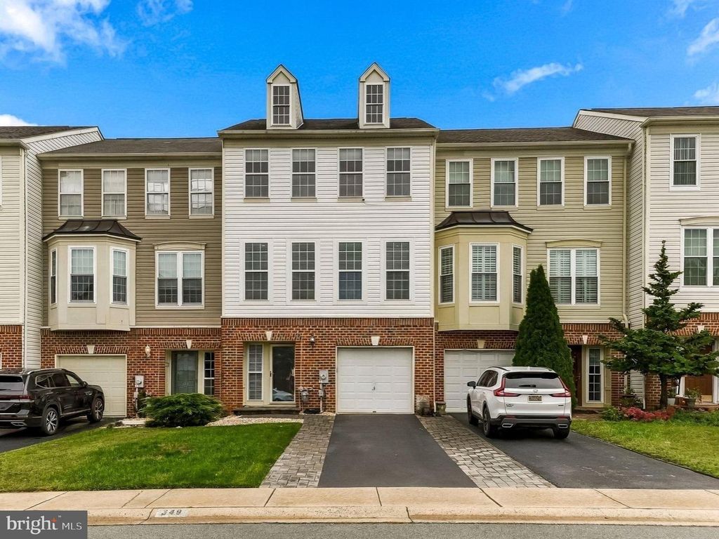 349 ROCKMEADE DR, WILMINGTON, DE 19810 — exterior