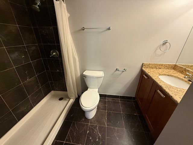 6954 N Greenview Avenue 209, Chicago, IL 60626