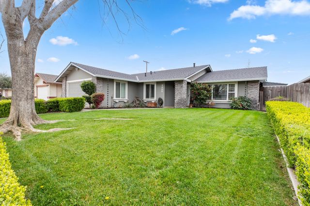 3408 Puma Way, Ceres, CA 95307