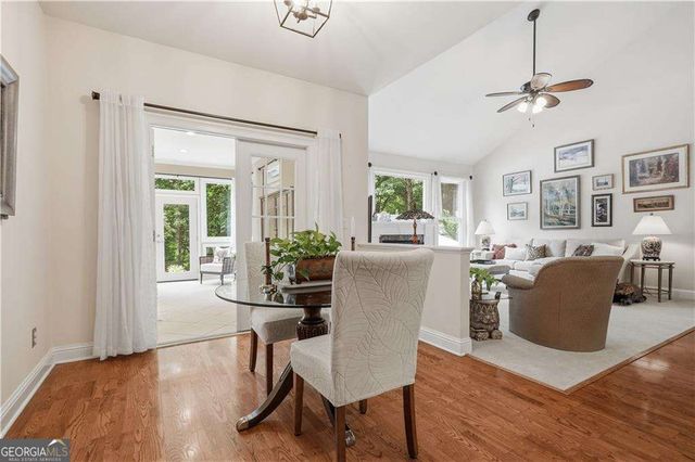 4311 Summit Oaks Lane NE, Roswell, GA 30075