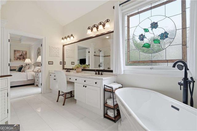 4311 Summit Oaks Lane NE, Roswell, GA 30075