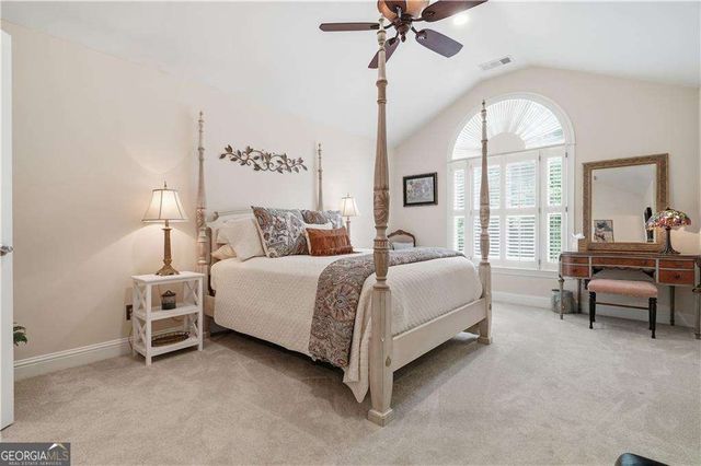 4311 Summit Oaks Lane NE, Roswell, GA 30075