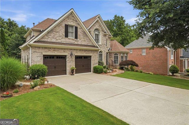 4311 Summit Oaks Lane NE, Roswell, GA 30075