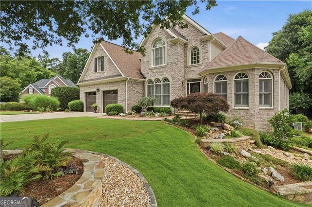 4311 Summit Oaks Lane NE, Roswell, GA 30075