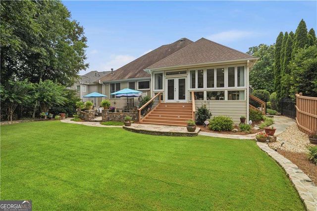 4311 Summit Oaks Lane NE, Roswell, GA 30075