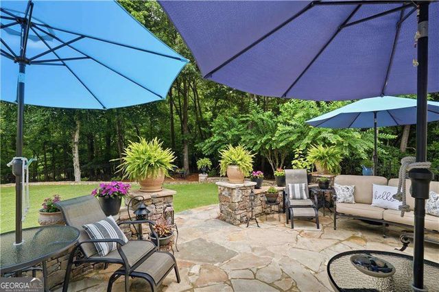 4311 Summit Oaks Lane NE, Roswell, GA 30075
