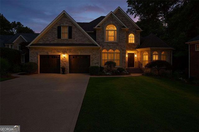 4311 Summit Oaks Lane NE, Roswell, GA 30075