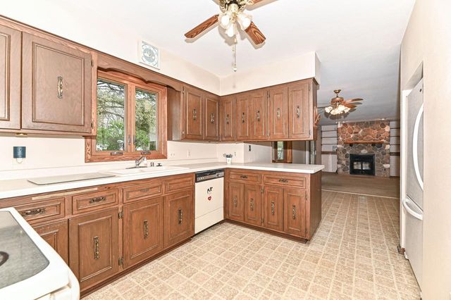 503 Paul STREET, Burlington, WI 53105