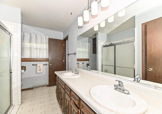 503 Paul STREET, Burlington, WI 53105