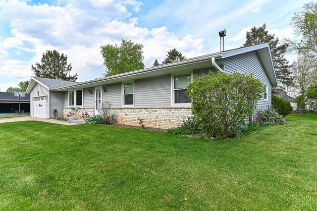 503 Paul STREET, Burlington, WI 53105