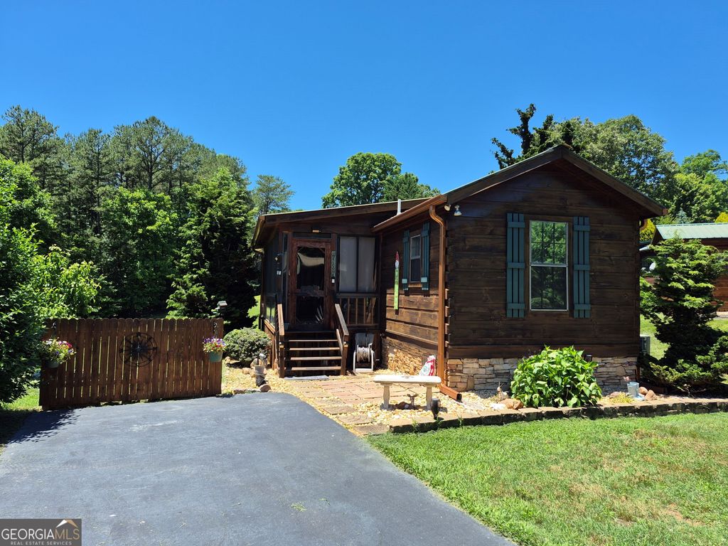 40 Wilderness Court, Blairsville, GA 30512