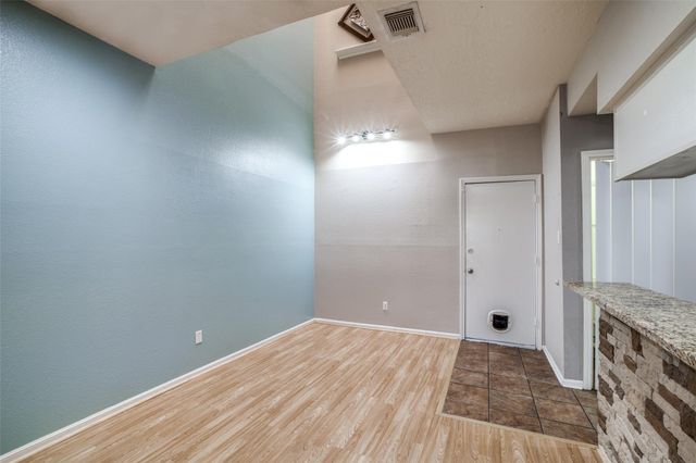 800 Country Place Drive 306, Houston, TX 77079