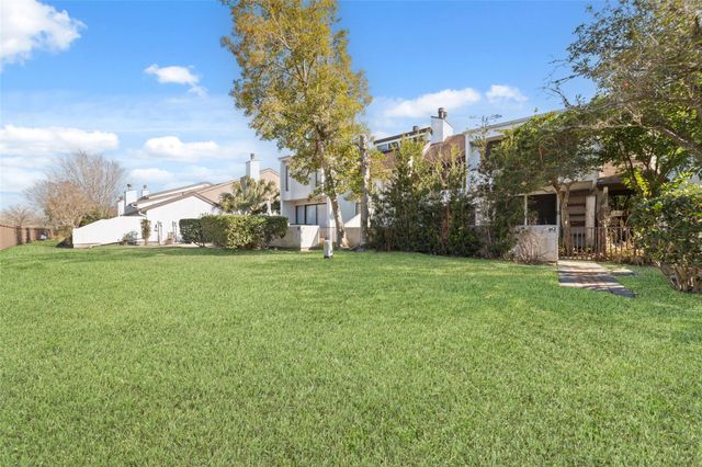 7655 S Braeswood Boulevard 2, Houston, TX 77071