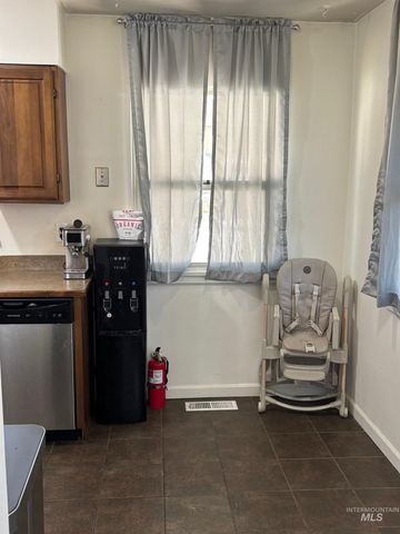 1605 18th Avenue, Lewiston, ID 83501
