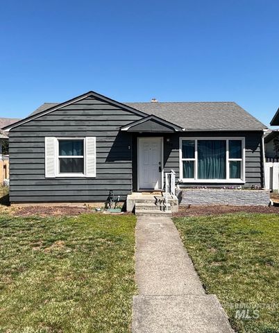 1605 18th Avenue, Lewiston, ID 83501