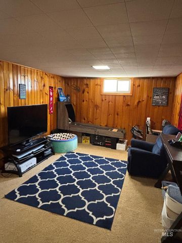 1605 18th Avenue, Lewiston, ID 83501