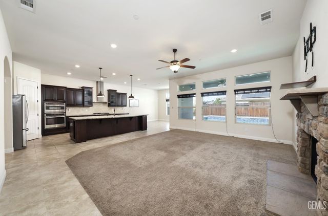 9318 Rancho Viejo Drive, Bakersfield, CA 93314