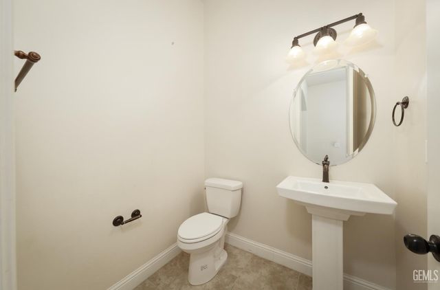 9318 Rancho Viejo Drive, Bakersfield, CA 93314