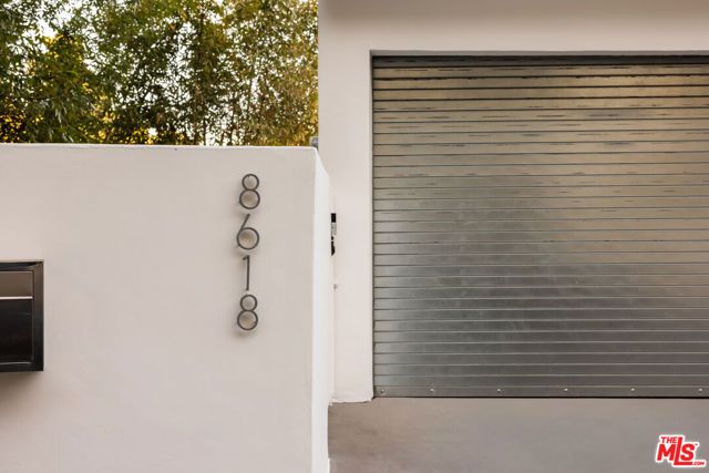 8618 Franklin Avenue, Los Angeles, CA 90069