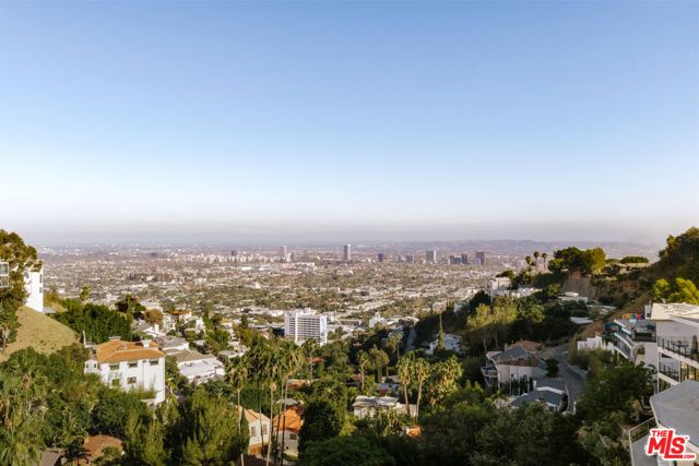 8618 Franklin Avenue, Los Angeles, CA 90069