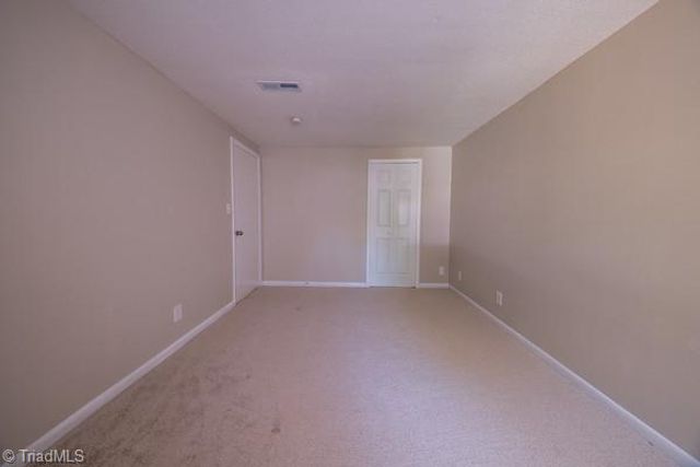 214 Lamplighter Circle, Winston-salem, NC 27104