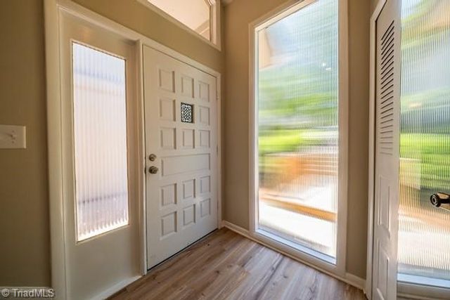 214 Lamplighter Circle, Winston-salem, NC 27104