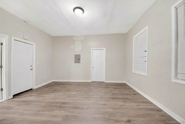 206 S 9th Avenue, Mount Vernon, NY 10550