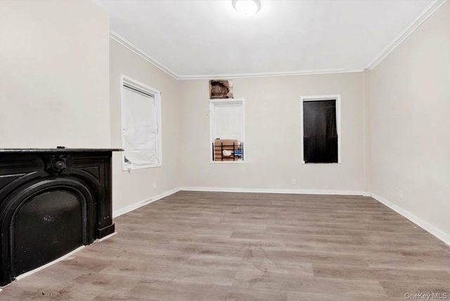 206 S 9th Avenue, Mount Vernon, NY 10550