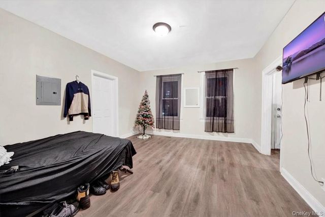 206 S 9th Avenue, Mount Vernon, NY 10550