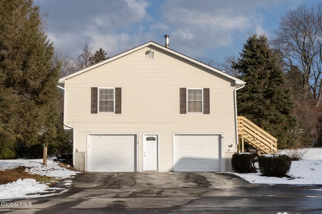 352 Falls Road, Ghent, NY 12075