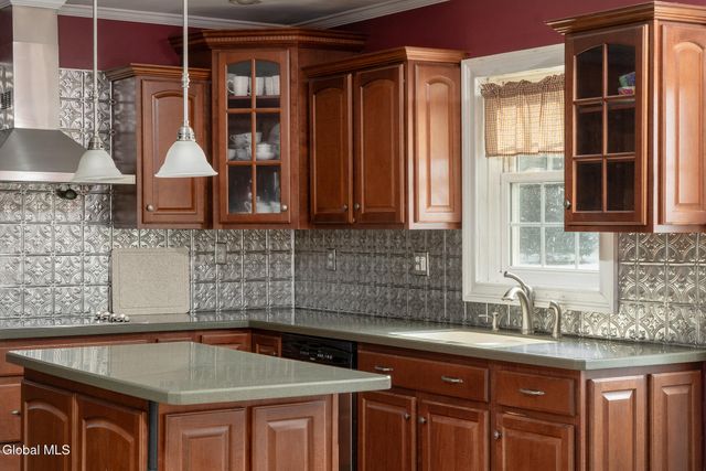 352 Falls Road, Ghent, NY 12075