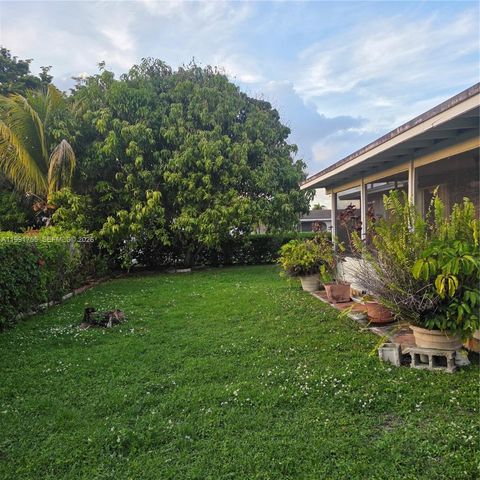 7104 SW 132nd Ct, Miami, FL 33183