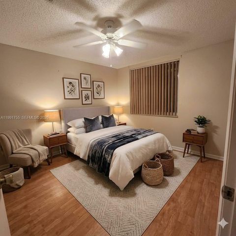 7104 SW 132nd Ct, Miami, FL 33183